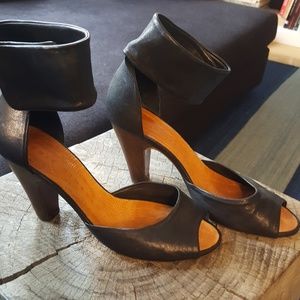 Chie Mihara open toed heel with ankle strap